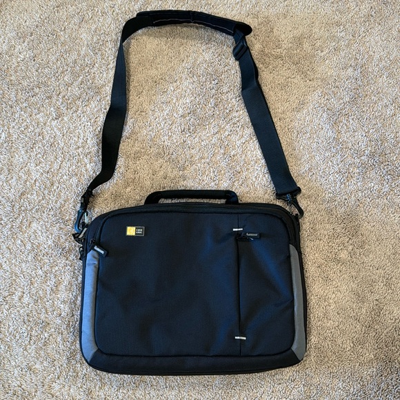 Laptop Bag - Picture 1 of 10
